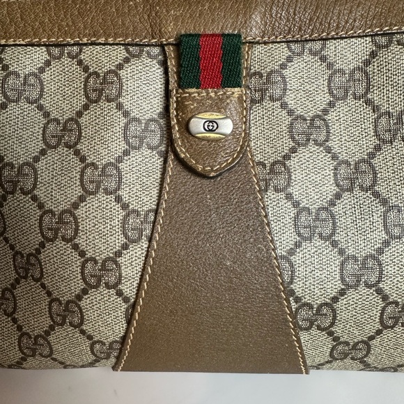 ❤️GUCCI GG PVC Leather Clutch #12 - Picture 4 of 13